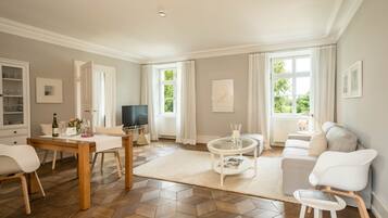 Fernseher, DVD-Player