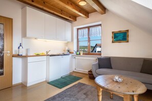 Télévision, chaîne hi-fi