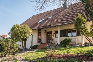 Exterior - Holiday Apartment "Ursula Hiemer 2" with Lake and Mountain Views (Kressbronn)