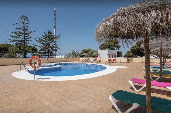 Pool - “Casa Vacacional en Caños de Meca” with Shared Pool (Caños de Meca)