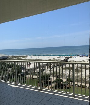 Property grounds - Beautiful 3/3 oceanfront property at The Beach Club! Bristol/5th floor (Gulf Shores)
