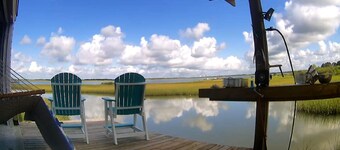 Waterfront Cabin with Amazing Private Fishing Pier and 6 Acres on the bay
