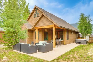 Exterior - Walk to Main St & Marina: Grand Lake Cabin! (Grand Lake)