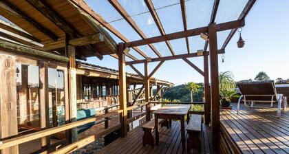 Ibiraquera Guest House Beautiful villa with pool and jacuzzi