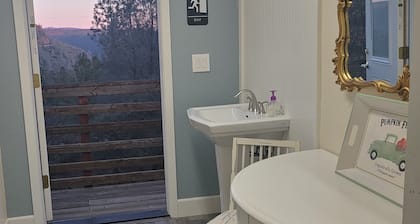 Discover Lakes, Rivers, Tahoe National Forest