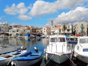 Marina