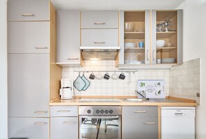 Fridge, microwave, oven, dishwasher