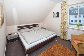 2 bedrooms, bed sheets