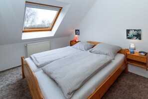 2 bedrooms, WiFi, bed sheets