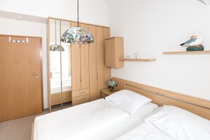 2 soveværelser, pengeskab på værelset, Wi-Fi, sengetøj