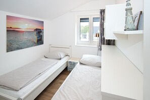3 bedrooms, WiFi, bed sheets