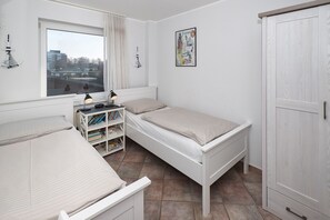 3 bedrooms, in-room safe, WiFi, bed sheets - Residence Trossenstek, apartment 3 (Cuxhaven)