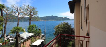 SPECIAL OFFER Fanny Apartment DIRECTLY ON THE LAKE