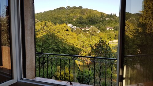 Detached house on the outskirts of Riez