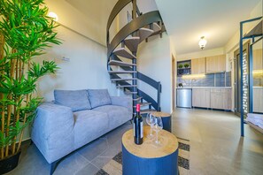 Suite Studio | Cuisine privée | Mini réfrigérateur, micro-ondes, plaque de cuisson, machine à expresso