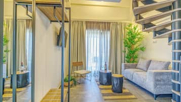 Studio Suite | Premium bedding, in-room safe, individually decorated