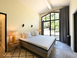 4 bedrooms, free WiFi