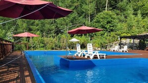 Seasonal outdoor pool - Chungdamhill House (Hongcheon)