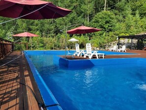 Alberca al aire libre por temporada 