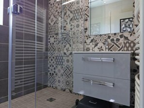 Towels - Charming stone country house with WIFI, terrace and enclosed garden (Merri)