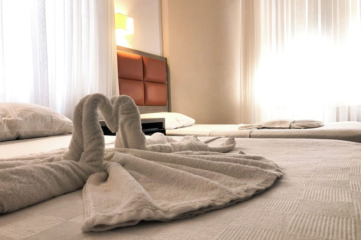 Family Oda | Free WiFi, bed sheets