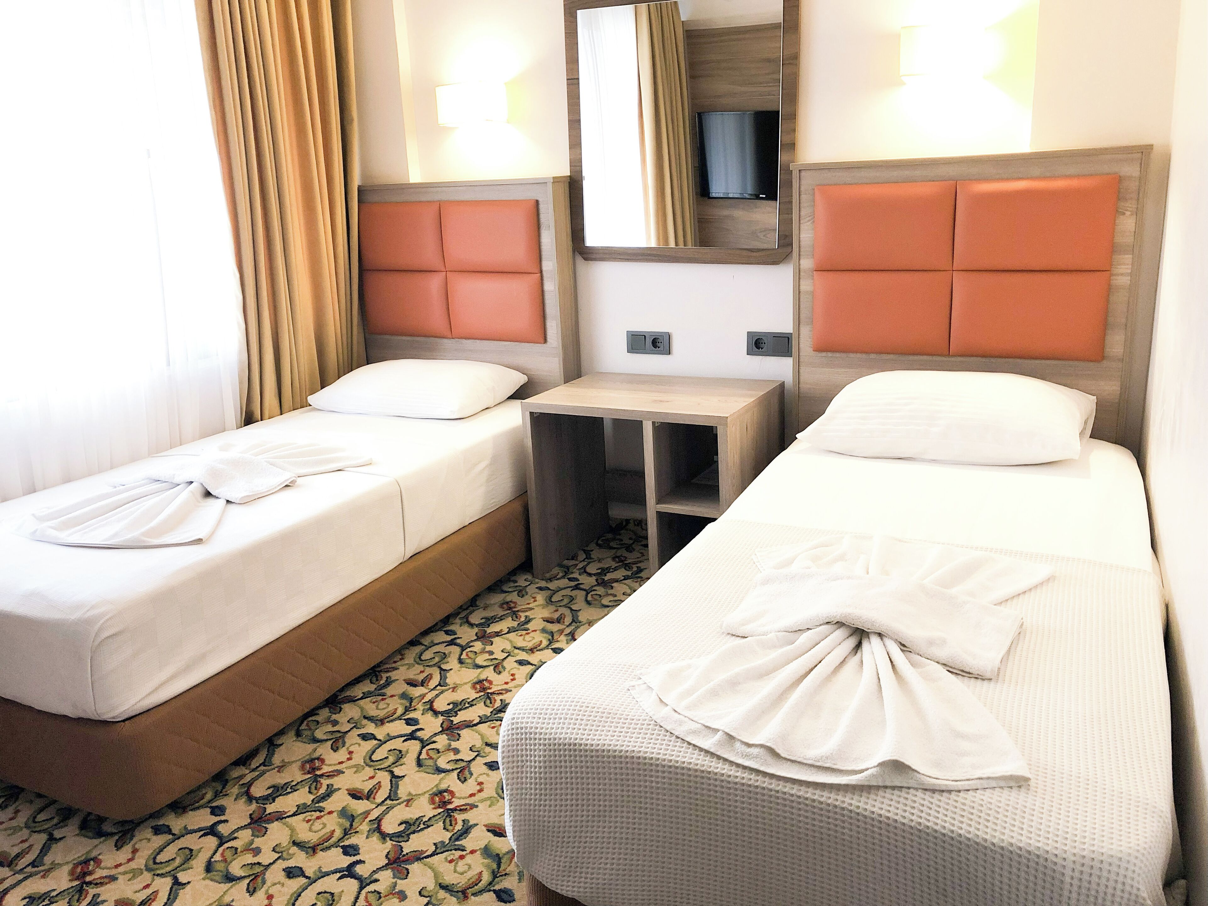 Standaard kamer, 1 twee- of 2 eenpersoonsbedden | Gratis wifi, beddengoed