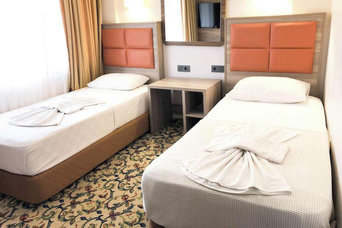 Double 2 Oda | Free WiFi, bed sheets