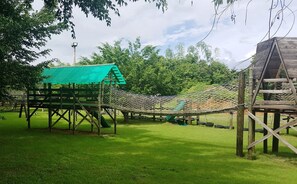Property grounds - 2BD villa, private pool, tennis/basket/football courts, steps from beaches/shops (Sosúa)