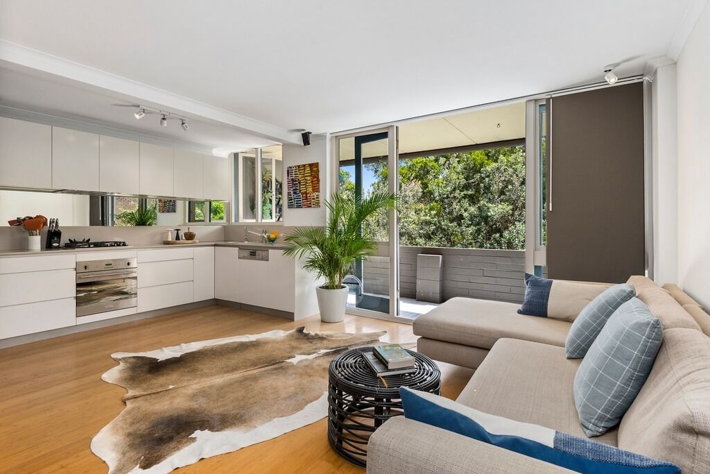 Avalon Beach Apartment