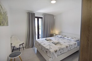 3 habitaciones, tabla de planchar con plancha y wifi gratis 