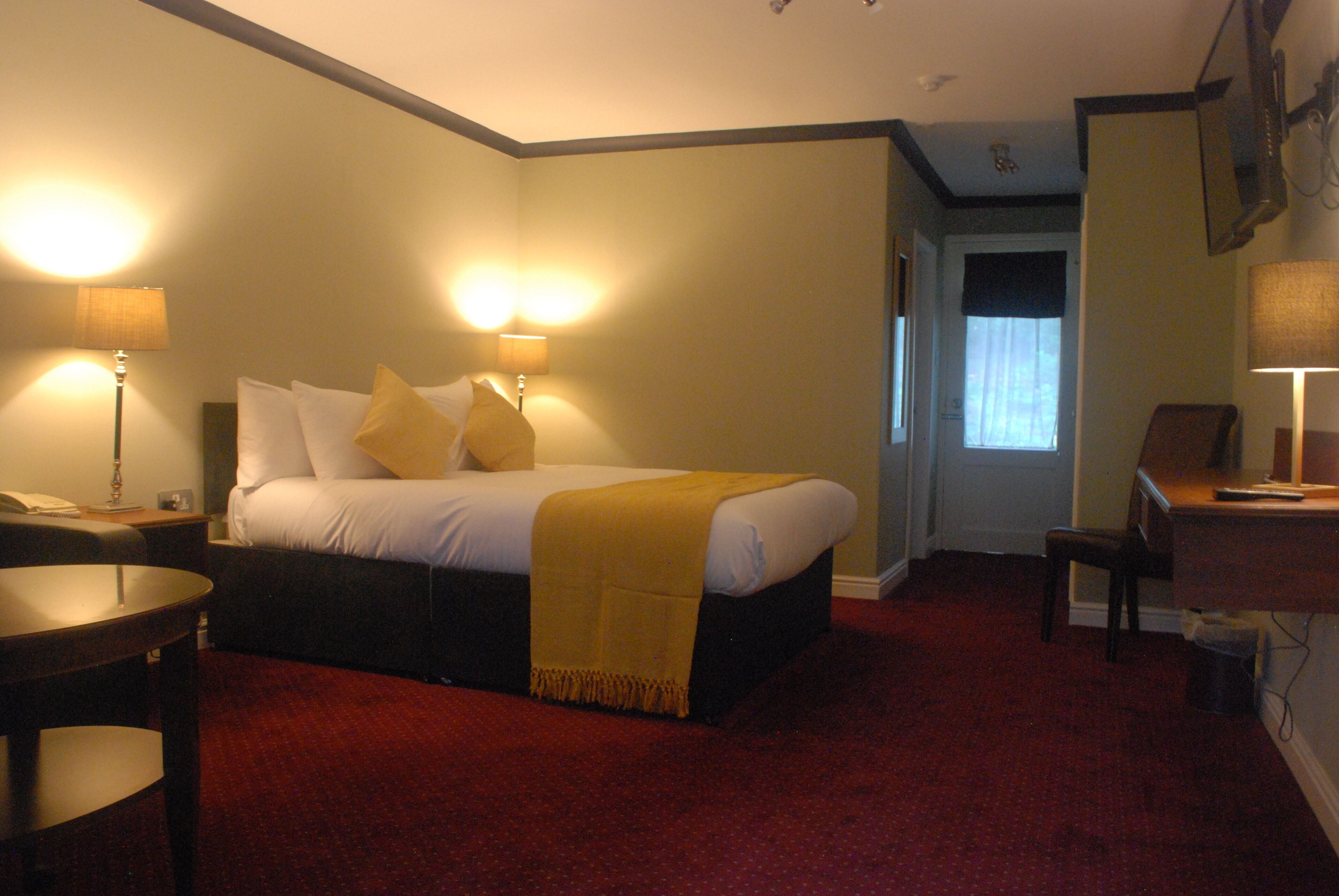 apartment with garden view | free wifi, bed sheets