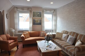 Unclassified image, 5 of 19, button