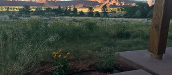 Castle Valley Retreat with View of Castle Rock