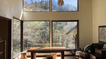 Kawasan tempat duduk lobi