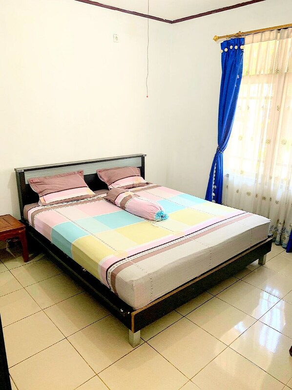 Familienzimmer, 1 King-Bett, Stadtblick, Erdgeschoss