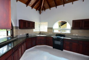 Fridge, microwave, stovetop, cookware/dishes/utensils