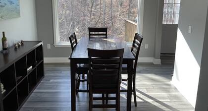 COZY COMFY CRAFTSMAN EARLY CHECK IN AVAILABLE. 2600 SQ FT
