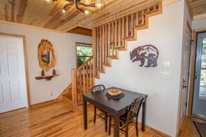 Dining - Charming Getaway on App Ski Mountain (Blowing Rock)