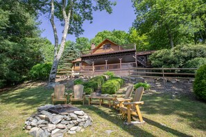 Property grounds - Charming Getaway on App Ski Mountain (Blowing Rock)