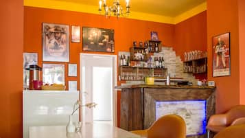 Bar (in der Unterkunft)