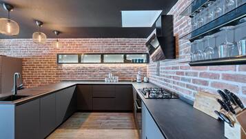 Oven, stovetop, dishwasher, coffee/tea maker