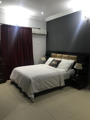 1 bedroom, iron/ironing board, WiFi, bed sheets