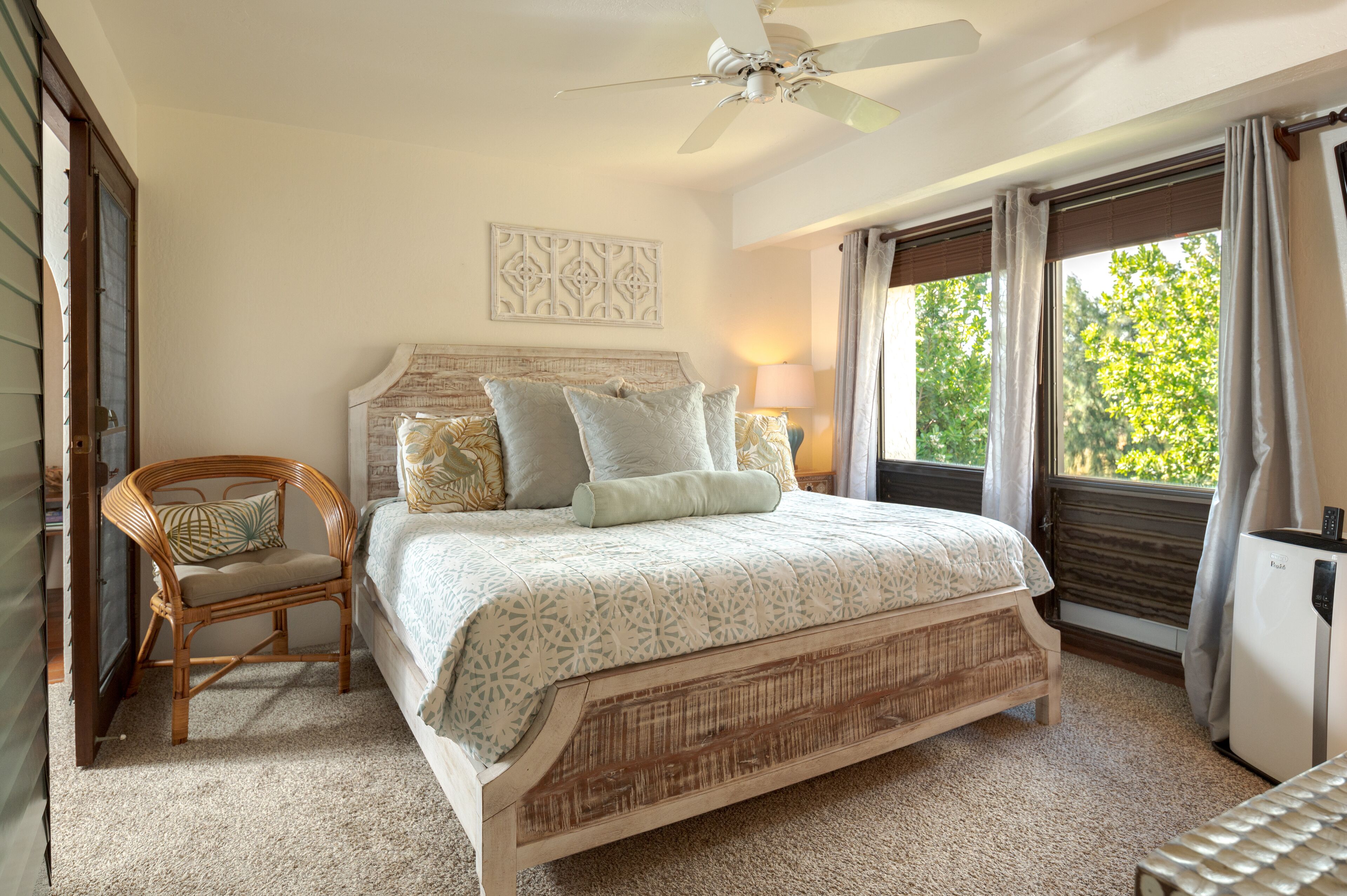 2 bedrooms, iron/ironing board, free WiFi, bed sheets