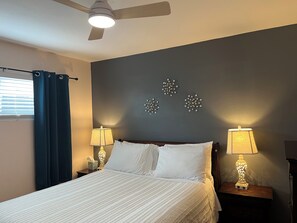 4 bedrooms, iron/ironing board, WiFi, bed sheets