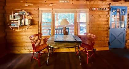 The Creek-Side Cabin: Spa, 5 Star, Upgraded, Big Deck, Quiet, Walk To Town