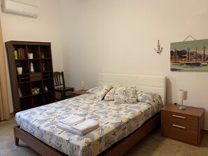 3 Schlafzimmer, Bügeleisen/Bügelbrett, WLAN, Bettwäsche