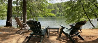 Lakeside home. Fishing, paddle boarding, swimming, and easy lake  fun. 