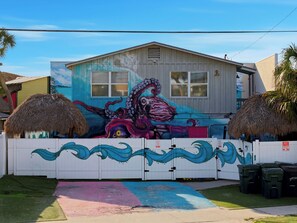 المنشأة من الخارج