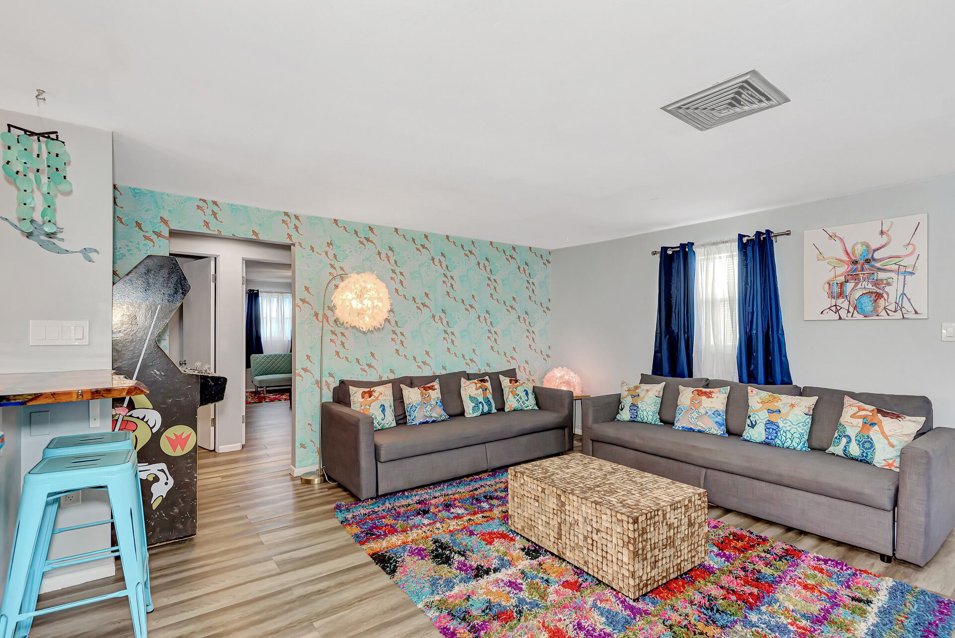 3 slaapkamers, een strijkplank/strijkijzer, wifi, beddengoed