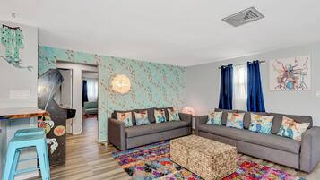 3 Schlafzimmer, Bügeleisen/Bügelbrett, WLAN, Bettwäsche